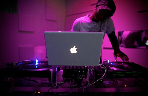 A Guide to Digital DJ