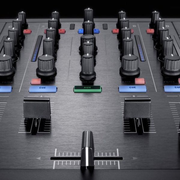 Native Instruments Traktor Kontrol S5: In sync with Stems