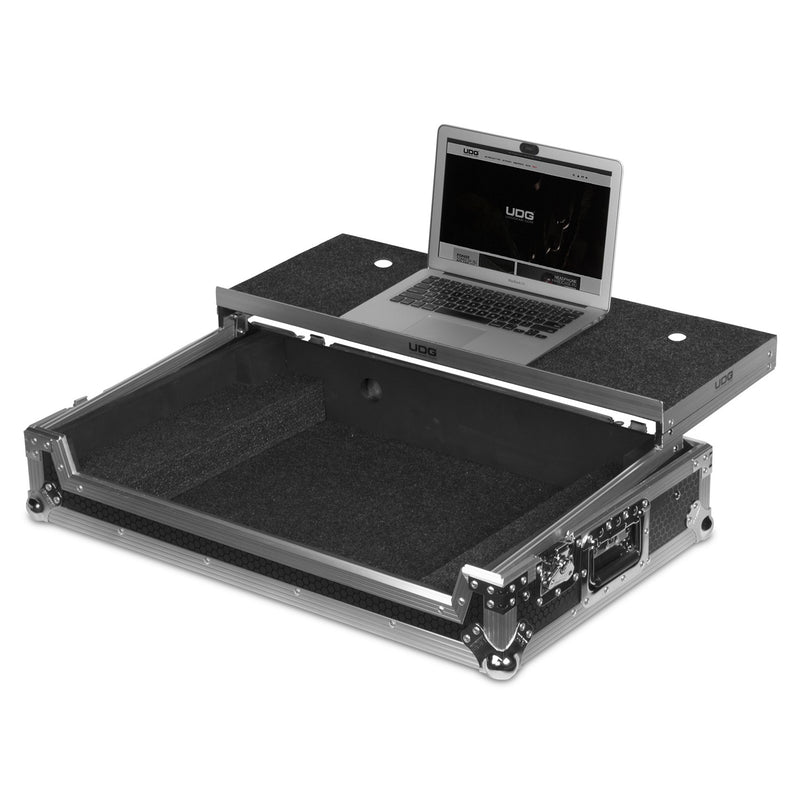 UDG Ultimate Flight Case Pioneer DDJ-1000 Black Plus (Laptop Shelf + Wheels)